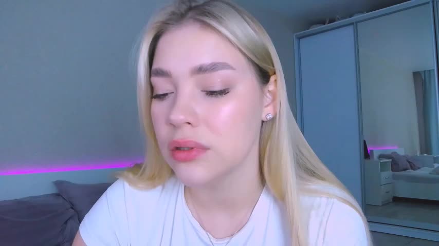 DIANAxxxDIAMOND Adult Chat November 15, 2025