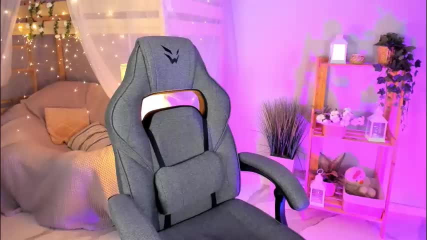 sarahholly Adult Chat November 15, 2025