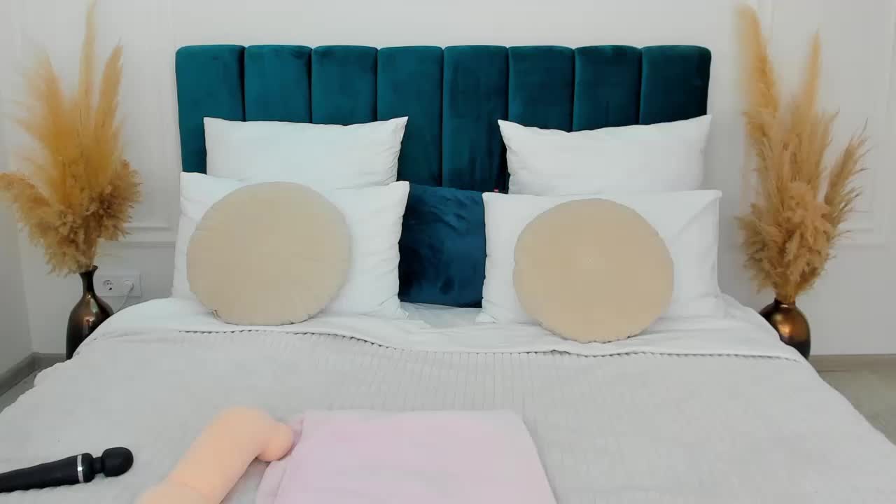 AndreaButt Adult Chat November 15, 2025