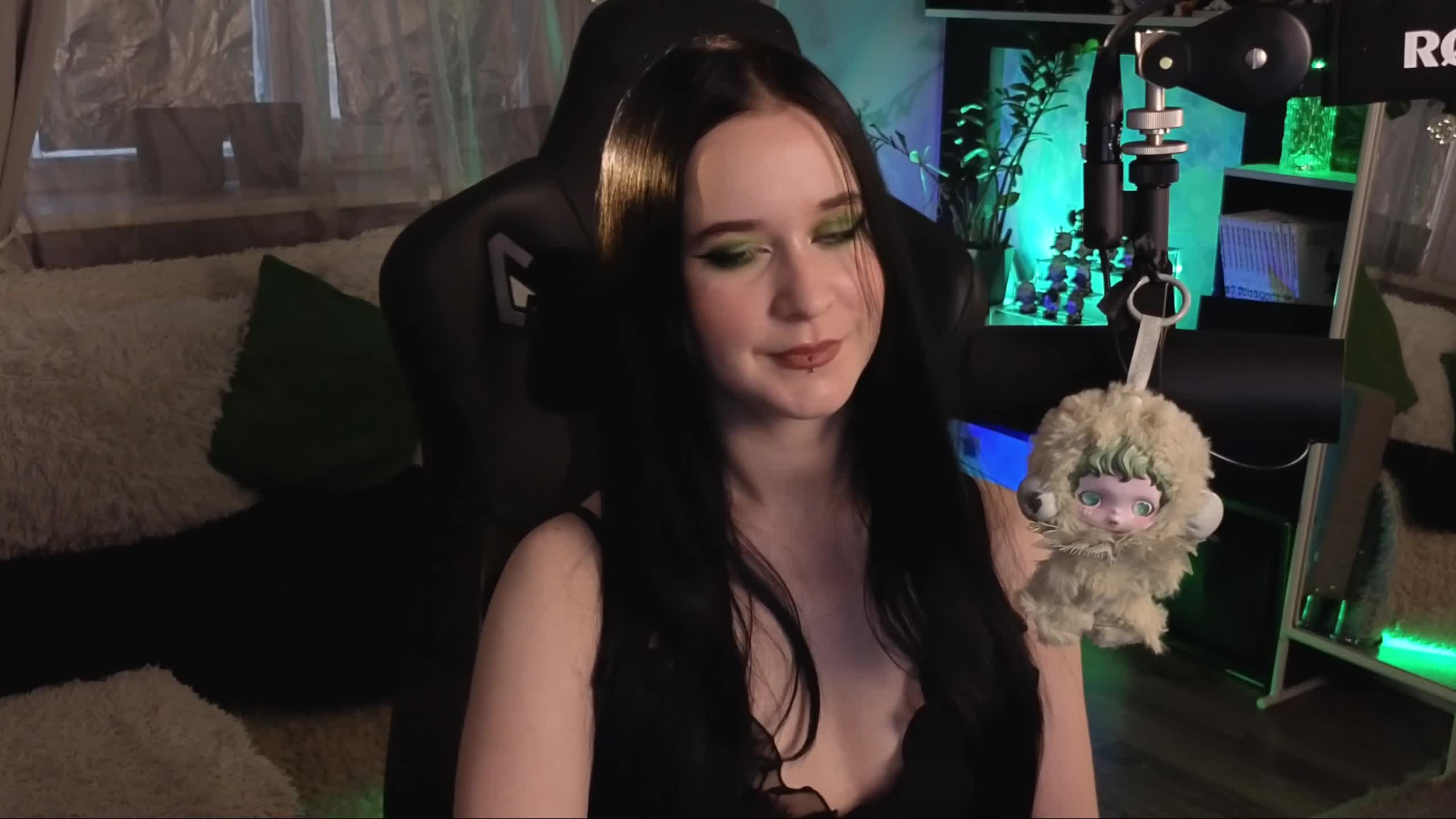 Kira_Li_Lime Adult Chat November 15, 2025