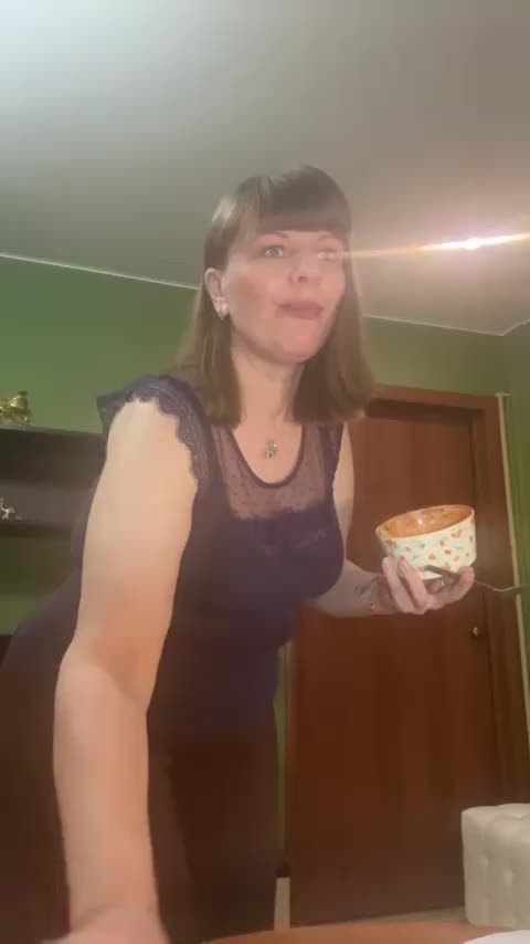 Veronika_Gold Adult Chat November 15, 2025