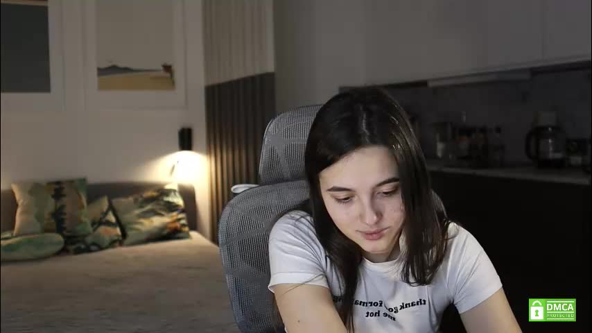 _whoareu_ Adult Chat November 15, 2025