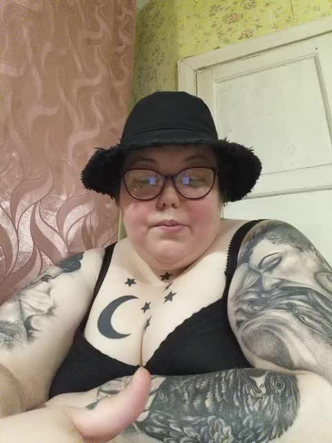 Svetlanka86 Adult Chat November 15, 2025