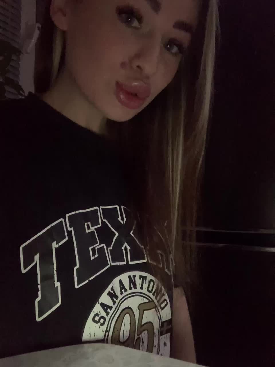 Polichkaaaa Adult Chat November 15, 2025