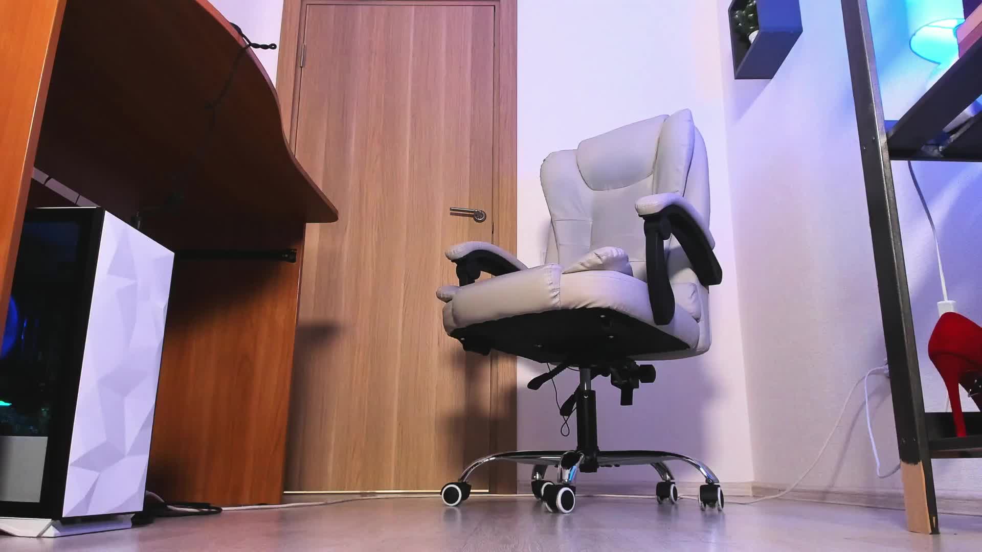 mistressvictoria Adult Chat November 15, 2025