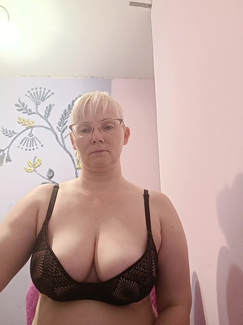 Sweetie454 Adult Chat November 15, 2025