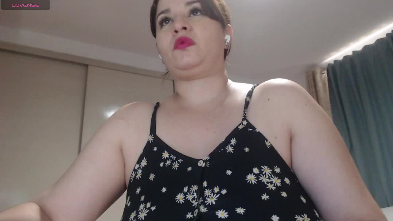 naturalmoommy Adult Chat November 15, 2025