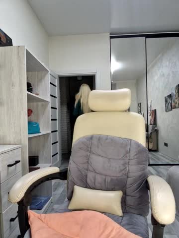 Monna Adult Chat November 15, 2025