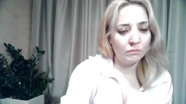 mariska-kiska Adult Chat November 15, 2025