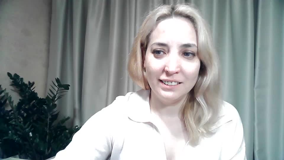 mariska-kiska Adult Chat November 15, 2025