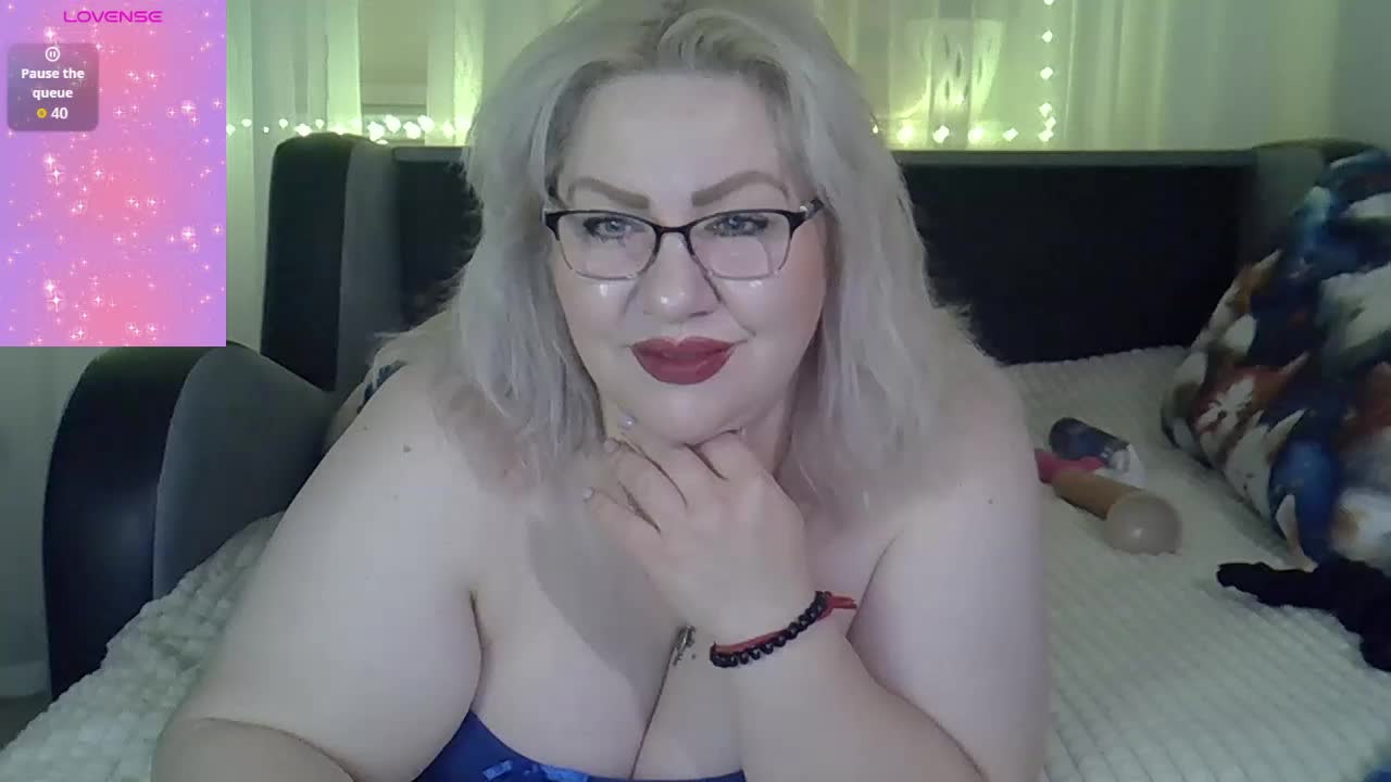 AngelinaGlam Adult Chat November 15, 2025