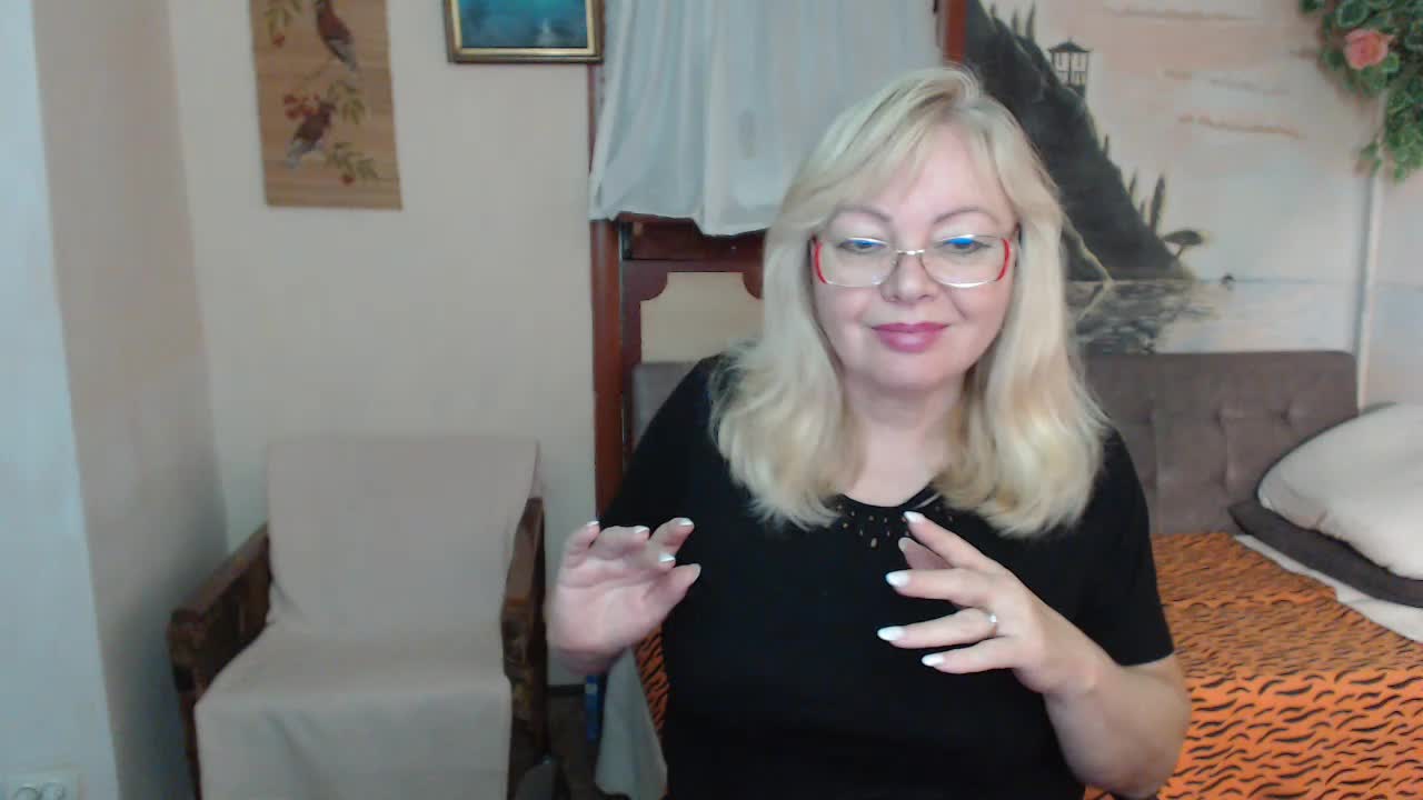 EvelynLoveShy Adult Chat November 16, 2025