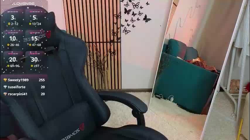 aisha_riley Adult Chat November 16, 2025