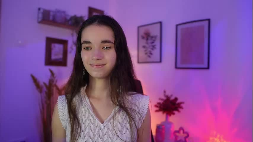 gia_paige18 Adult Chat November 16, 2025