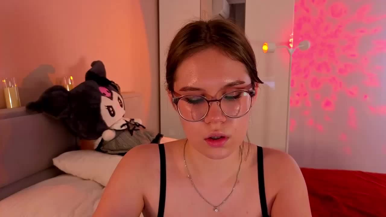 MiaLuw Adult Chat November 16, 2025