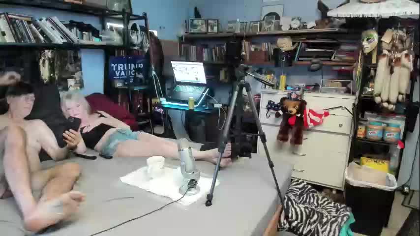 pink_black Adult Chat November 16, 2025