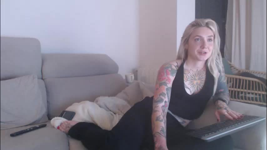 tattoobbgirl Adult Chat November 16, 2025