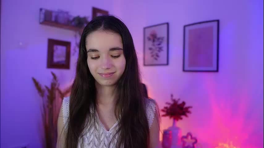 gia_paige18 Adult Chat November 16, 2025