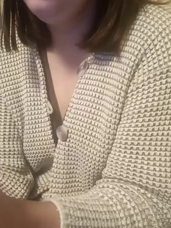 Konfetka228 Adult Chat November 16, 2025