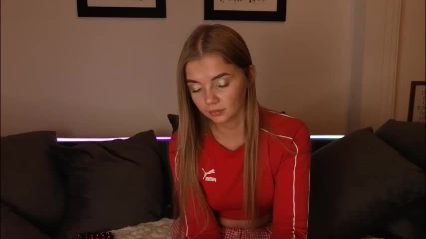 carriebradshawww Adult Chat November 16, 2025