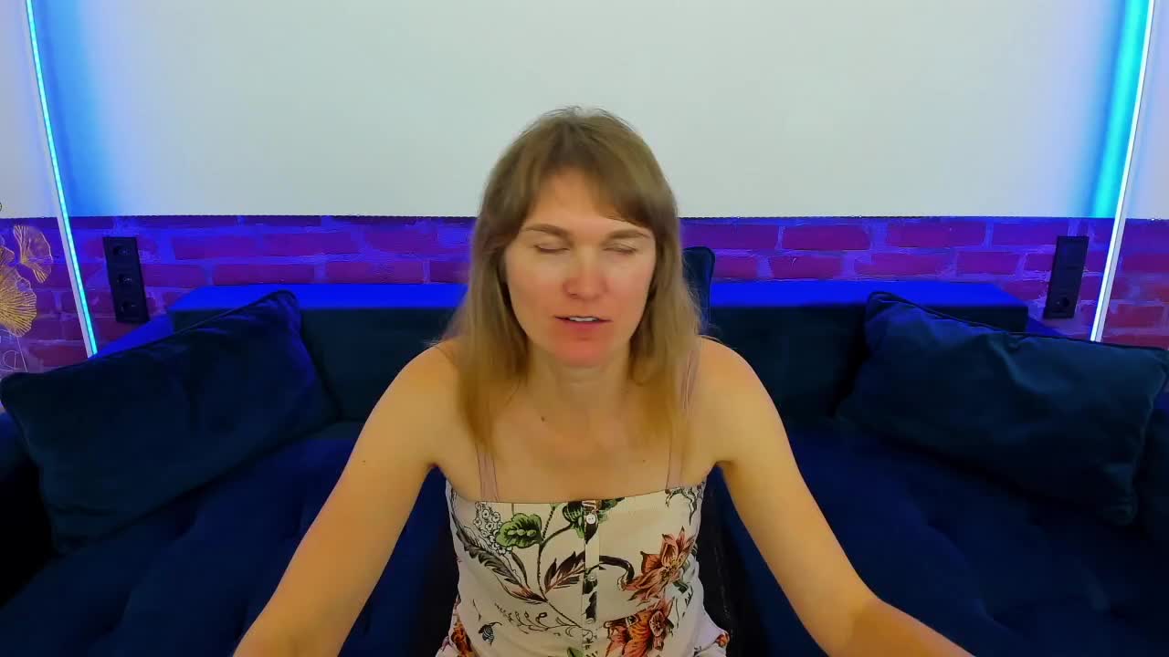 Annabel-xxx Adult Chat November 16, 2025