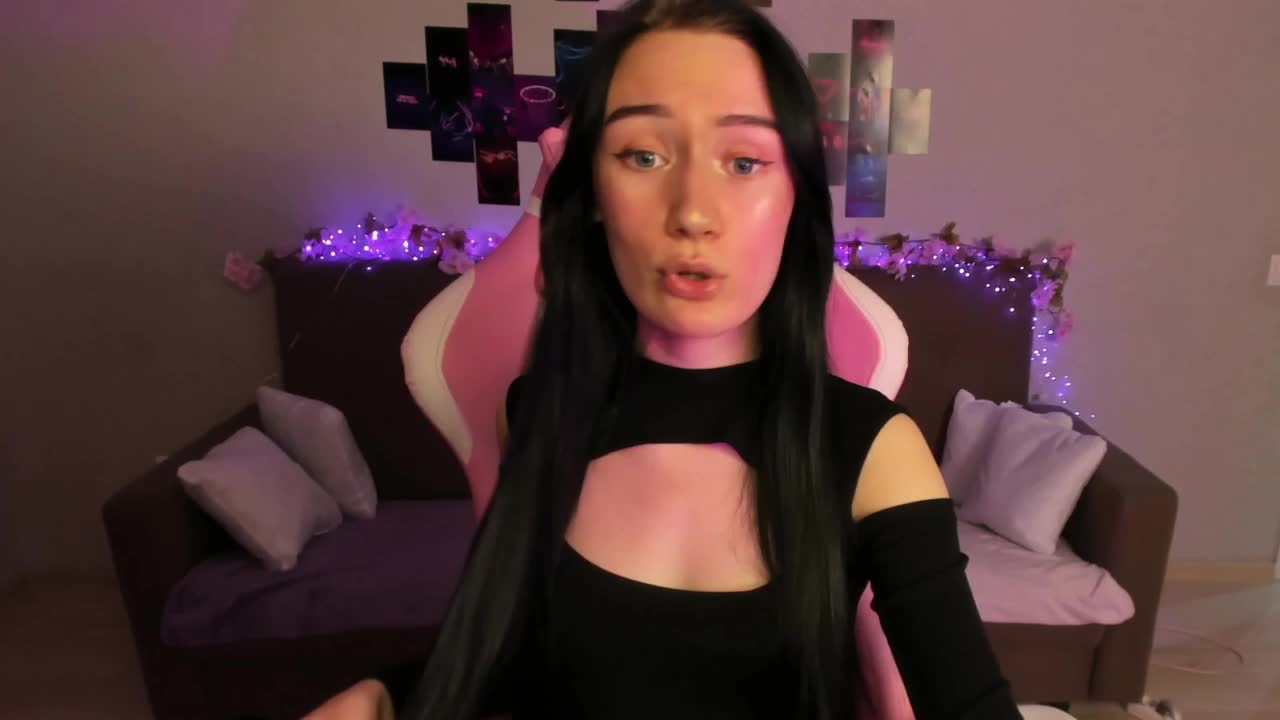 ArinaMeow19 Adult Chat November 16, 2025