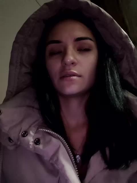 Lina-Luna Adult Chat November 16, 2025