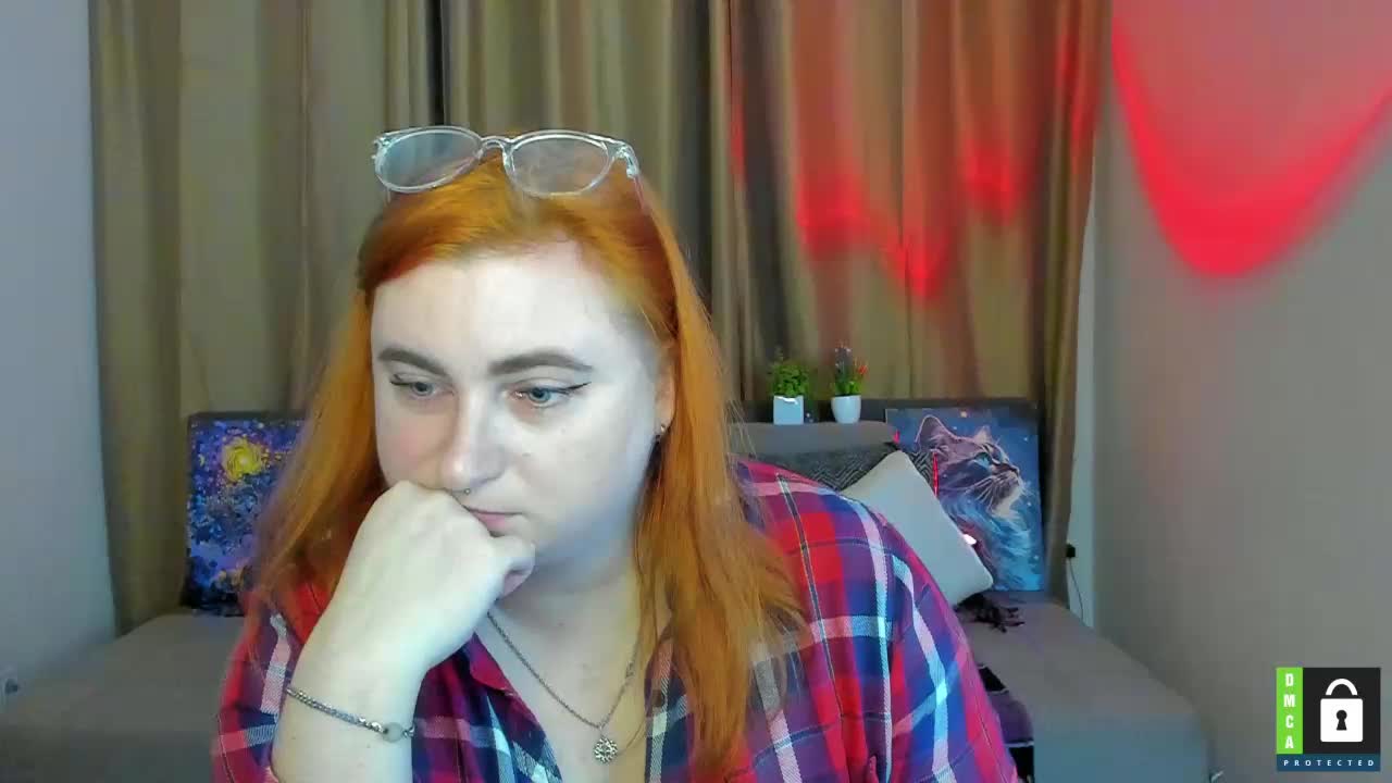 Aliciaredluv Adult Chat November 16, 2025