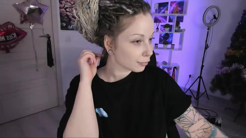 HoneySallyMoore Adult Chat November 16, 2025