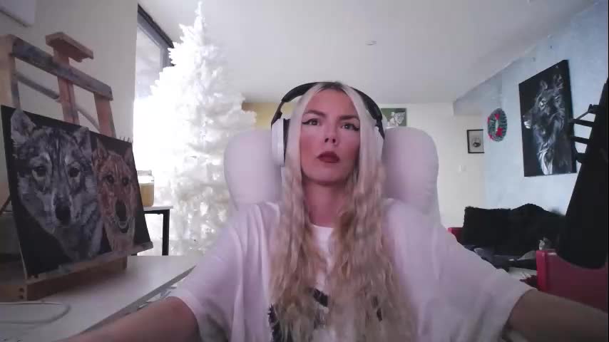 tinykylie Adult Chat November 16, 2025