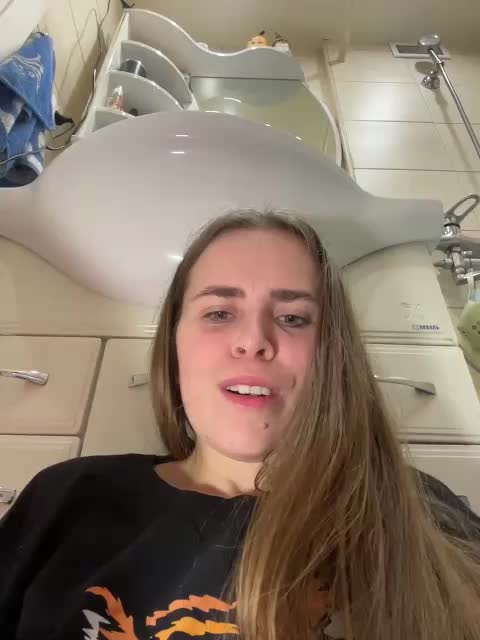 LolaSexxx Adult Chat November 16, 2025