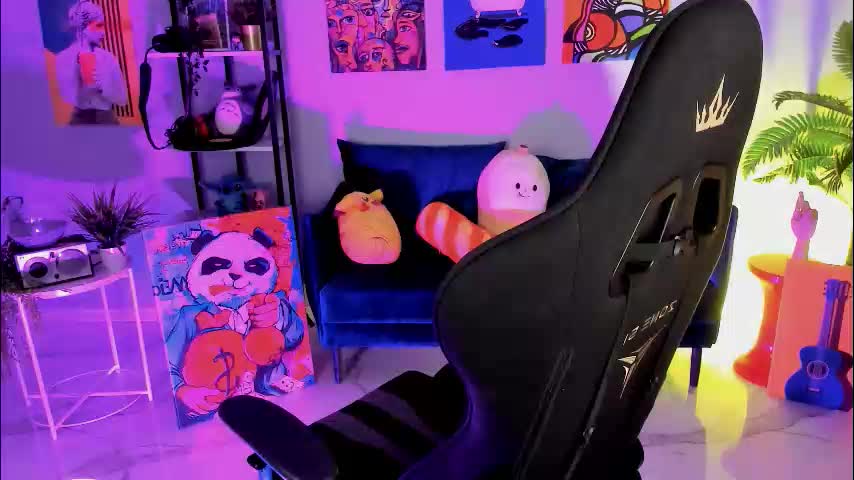 sarahholly Adult Chat November 16, 2025