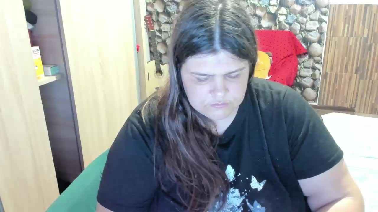 Ionysexylips69 Adult Chat November 17, 2025