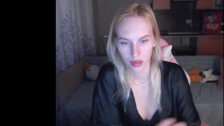 elsa_shine Adult Chat November 17, 2025