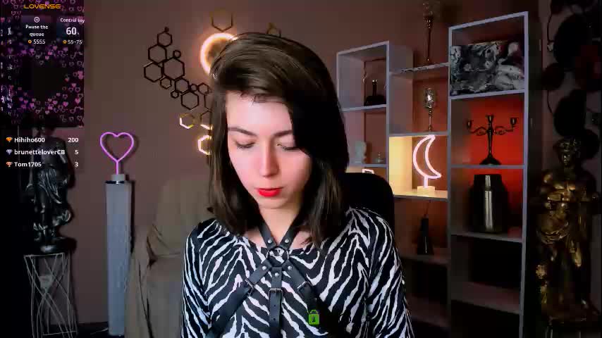kitniss_dreamy Adult Chat November 17, 2025