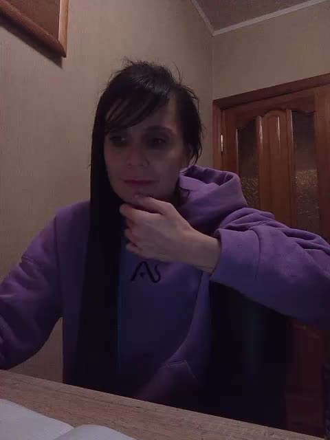 Hellenalonenochka Adult Chat November 17, 2025