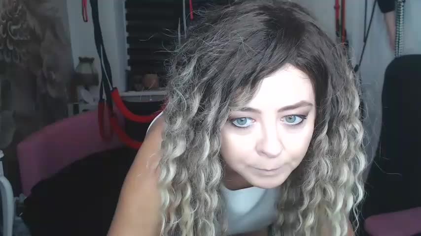 MISSwithDOLLS Adult Chat November 17, 2025