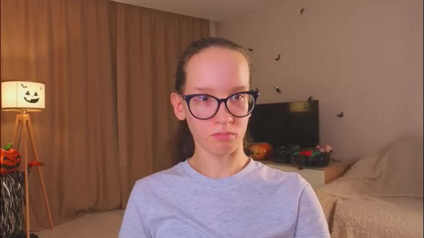 lynettebails Adult Chat November 17, 2025