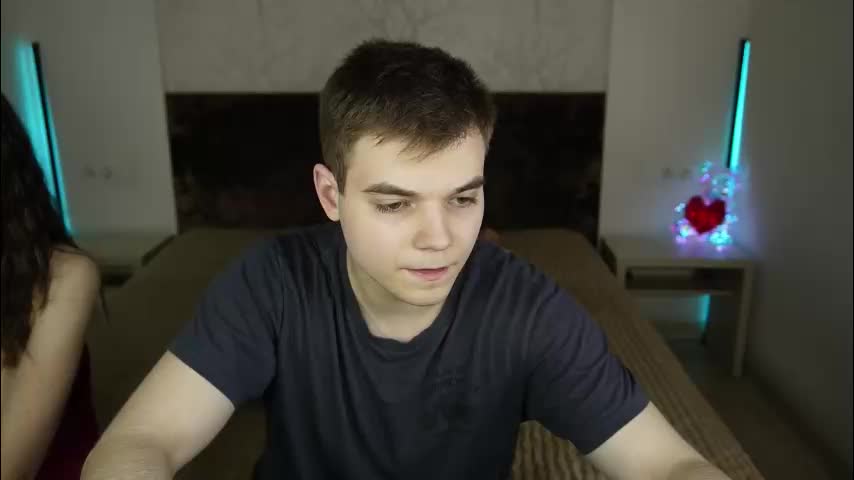 vikki_and_george Adult Chat November 17, 2025