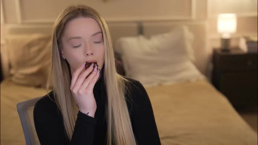 anabel054 Adult Chat November 17, 2025