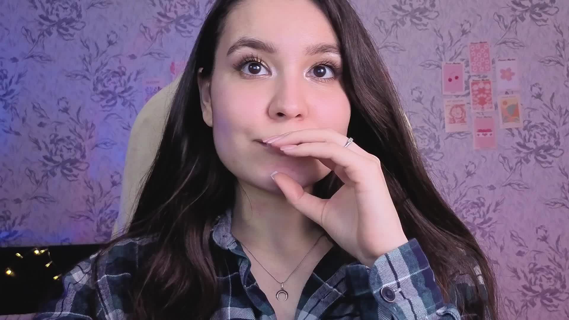 annie-fleur Adult Chat November 17, 2025