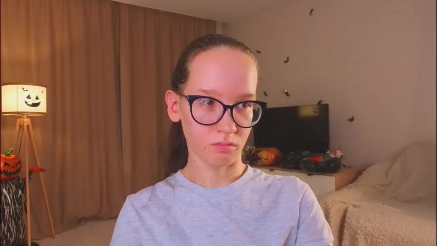 lynettebails Adult Chat November 17, 2025