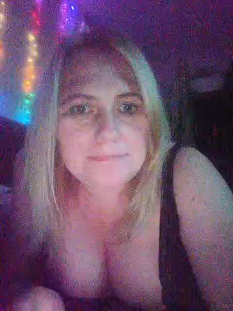 Kristina543210 Adult Chat November 17, 2025