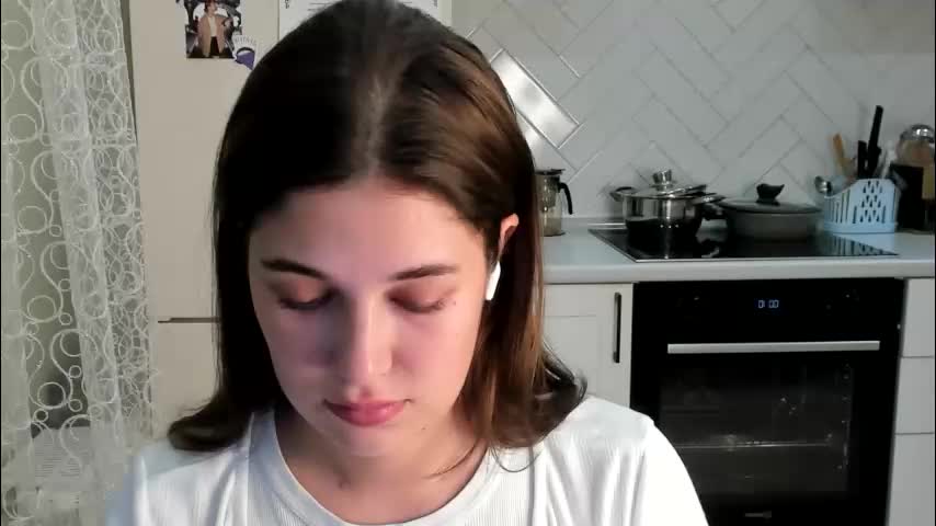 kylieblond Adult Chat November 17, 2025