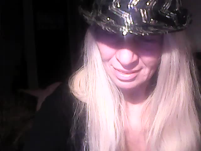 Victoria-sexi Adult Chat November 17, 2025