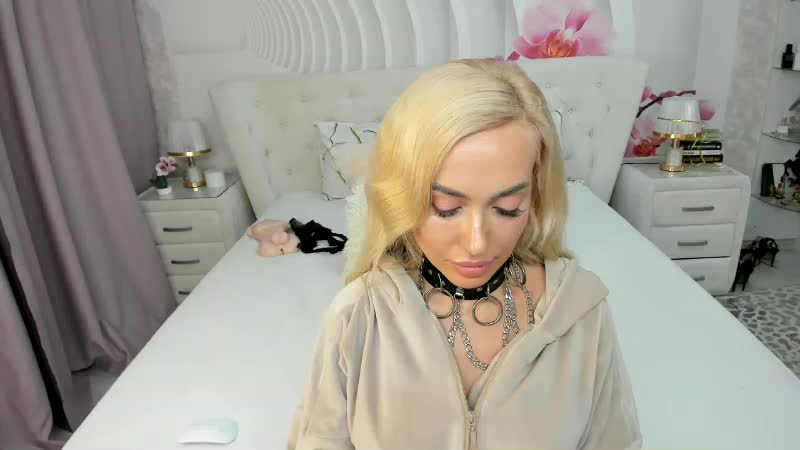 HottieSweetBritney Adult Chat November 17, 2025