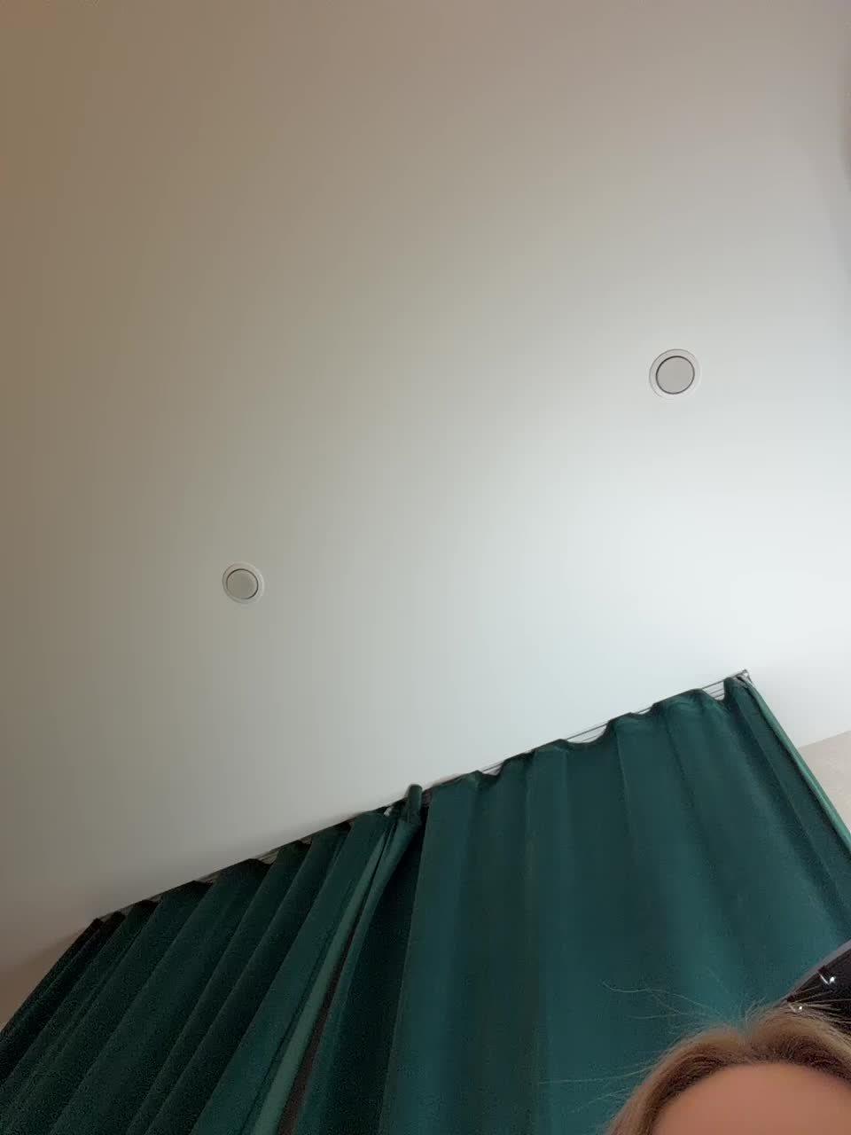 Ellidi Adult Chat November 17, 2025