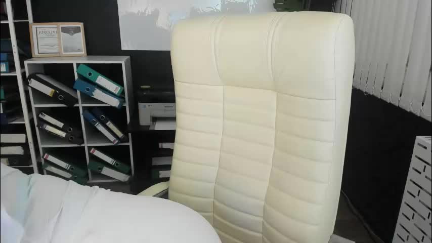 essensual_ Adult Chat November 17, 2025