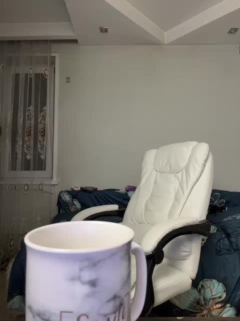 Eva-Bella Adult Chat November 17, 2025