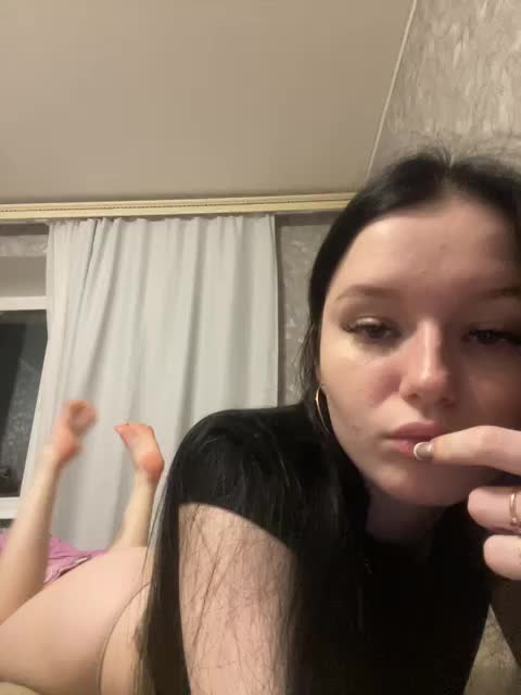 Hotgirrrl Adult Chat November 17, 2025